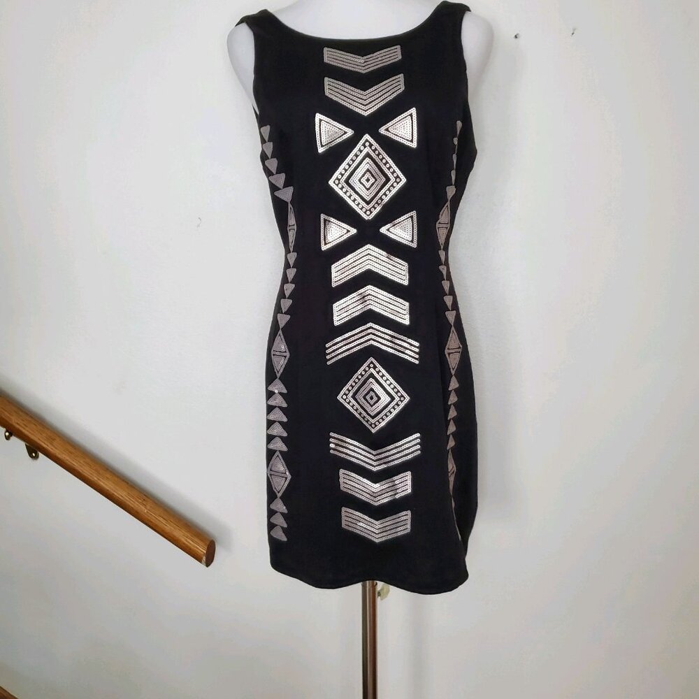 Design Lab Black Sleeveless Dress Large Geometric Tribal Print Partial Open Back - Picture 8 of 11